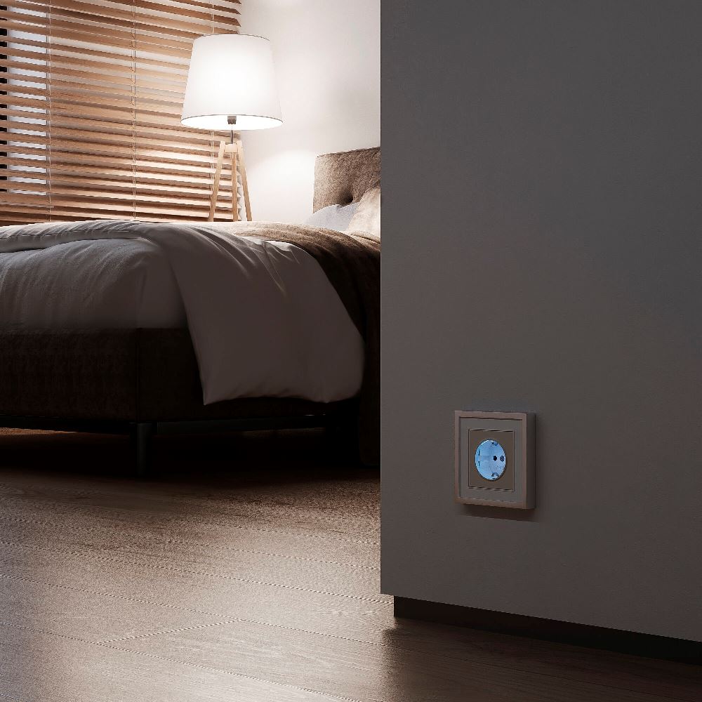 Розетка встраиваемая Werkel с подсветкой, заземлением и шторками Айвори матовый W1171462 — изображение 3