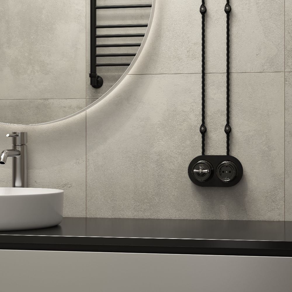 Розетка накладная Werkel Ретро с заземлением Черный W5671008 — изображение 3